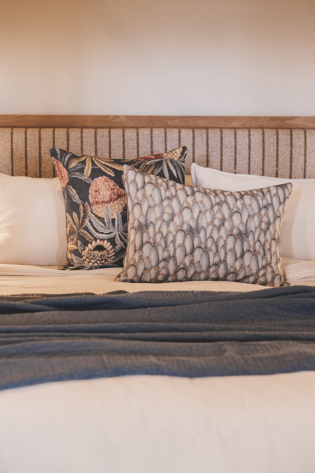 Elara Throw