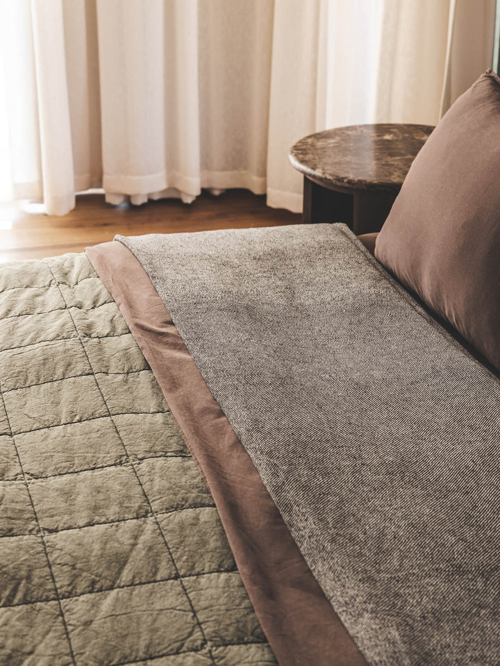 Elle Throw