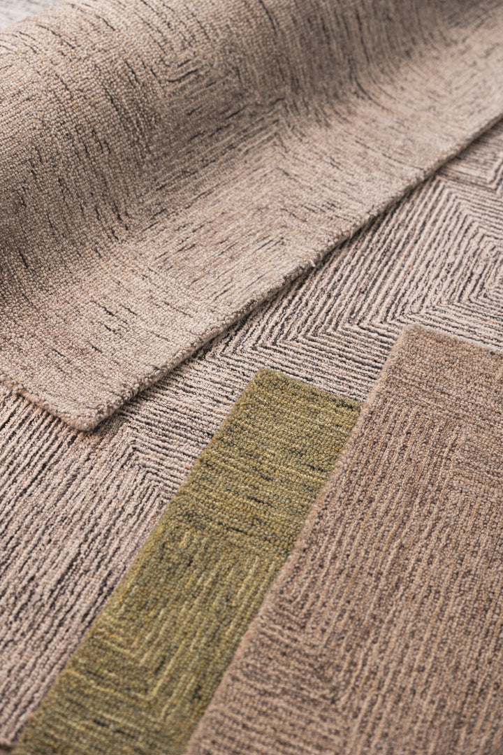 Entwine Rug in Nugget