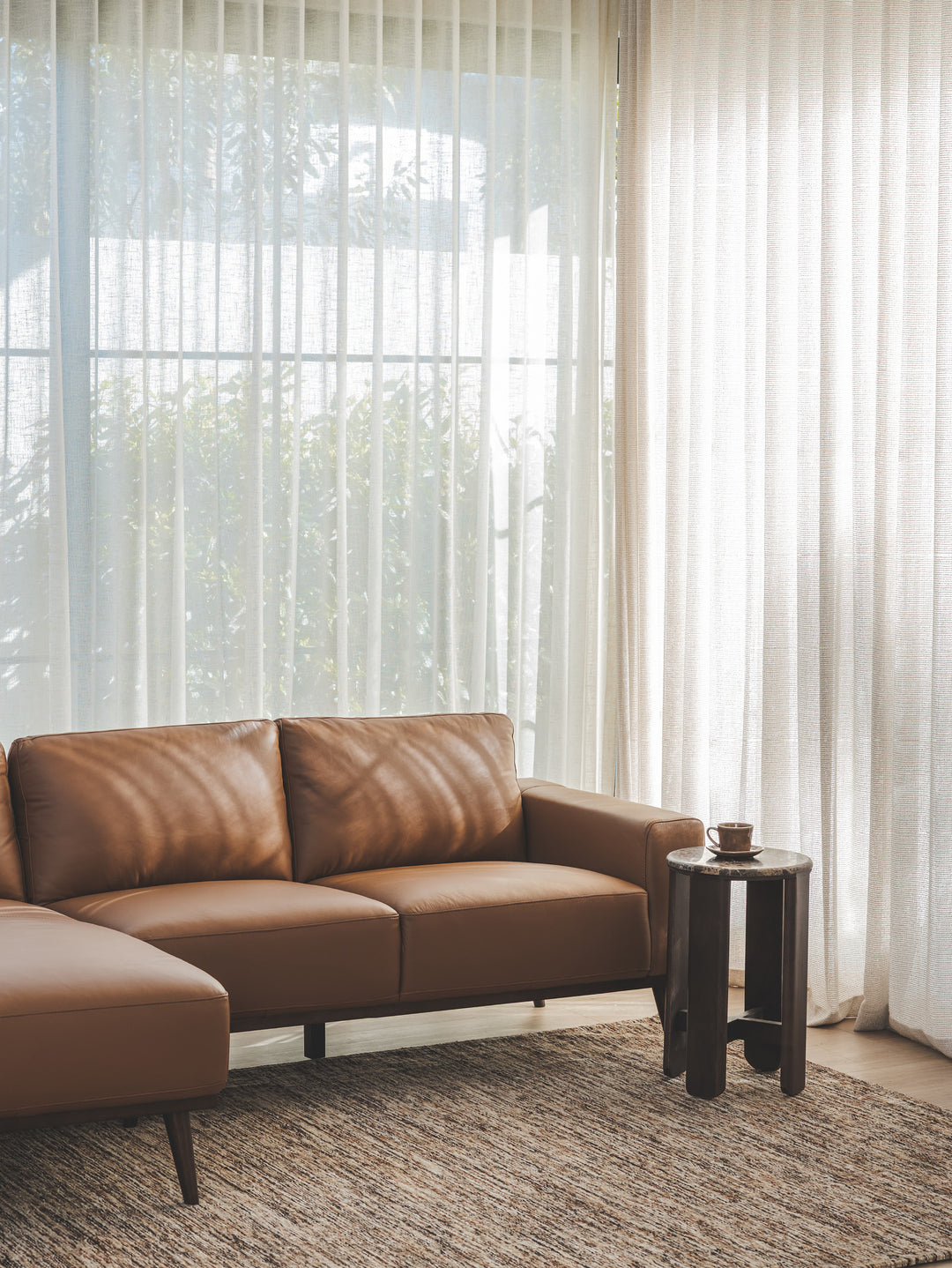 Enzo Chaise Sofa Left in Tan