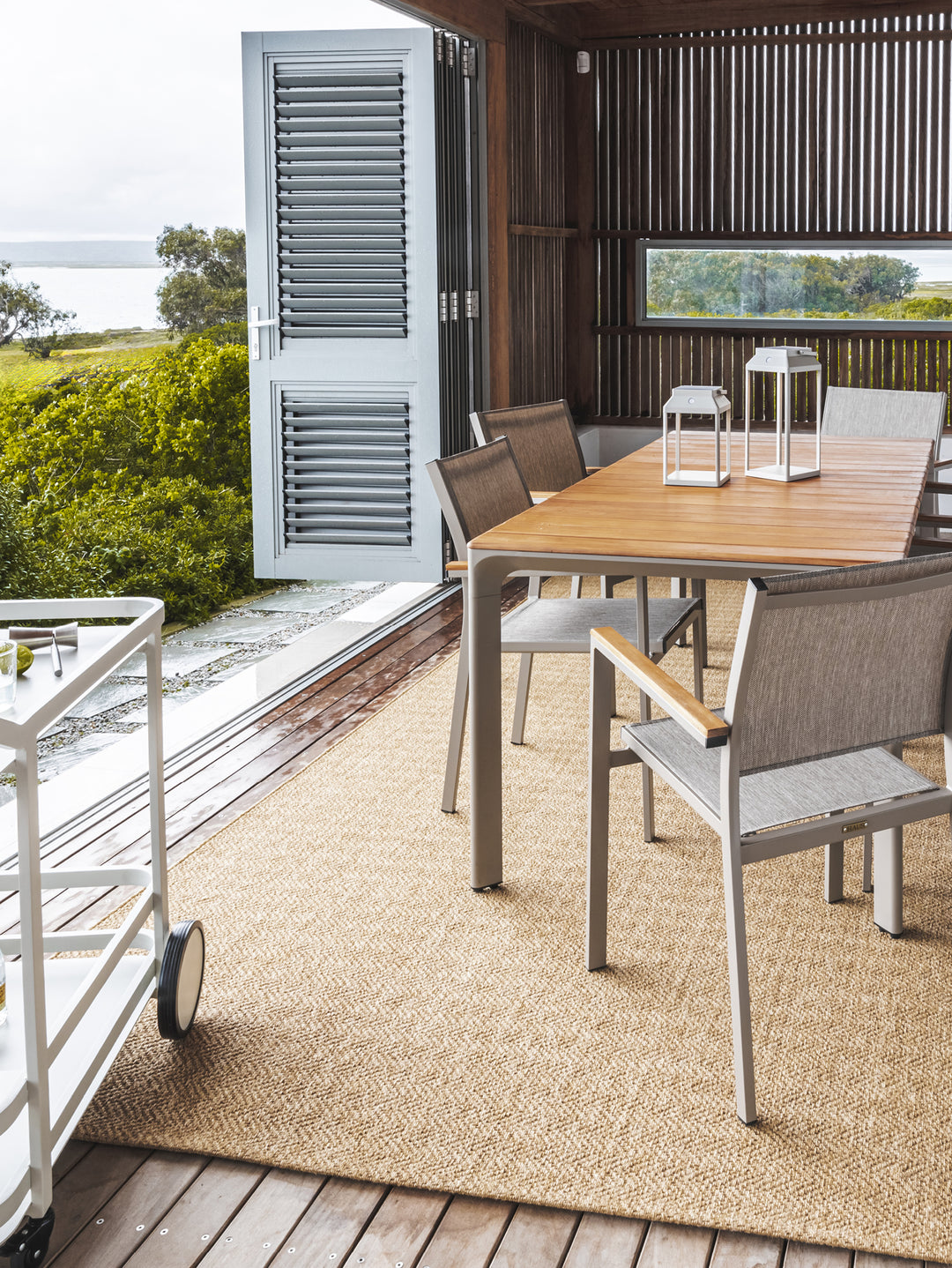 Etosha Outdoor 6 - Seater Table