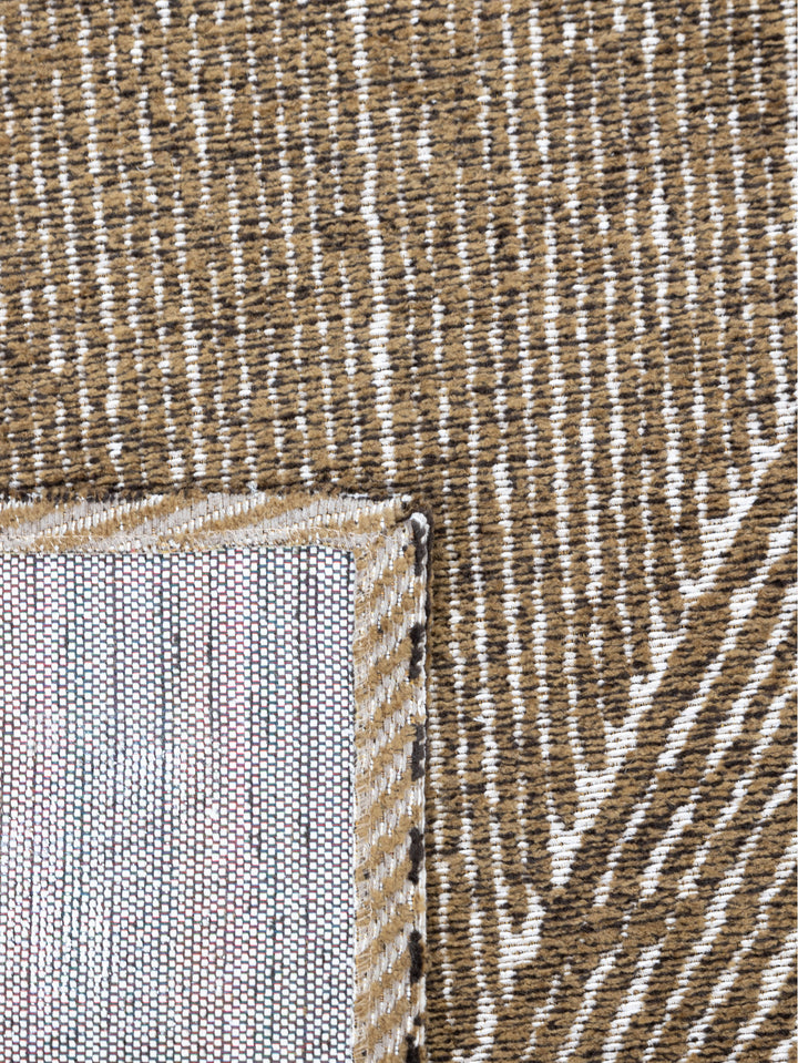 Facet Rug in Foolsgold