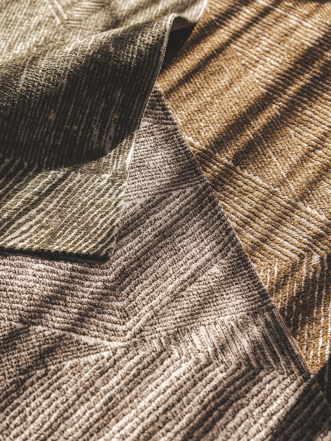 Facet Rug in Foolsgold