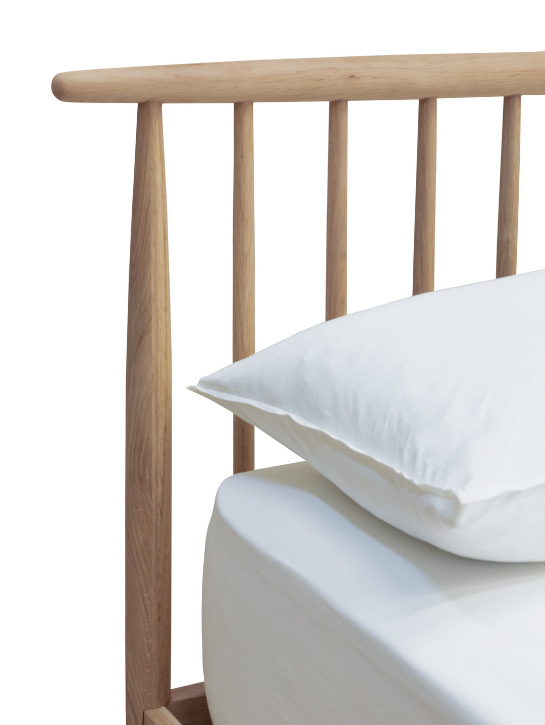 Fjord Oak Bed in Natura