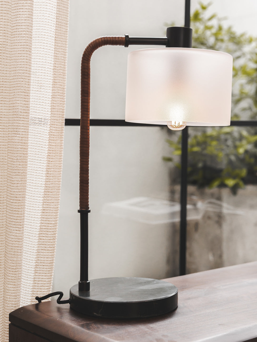 Flare Marble Desk Lamp