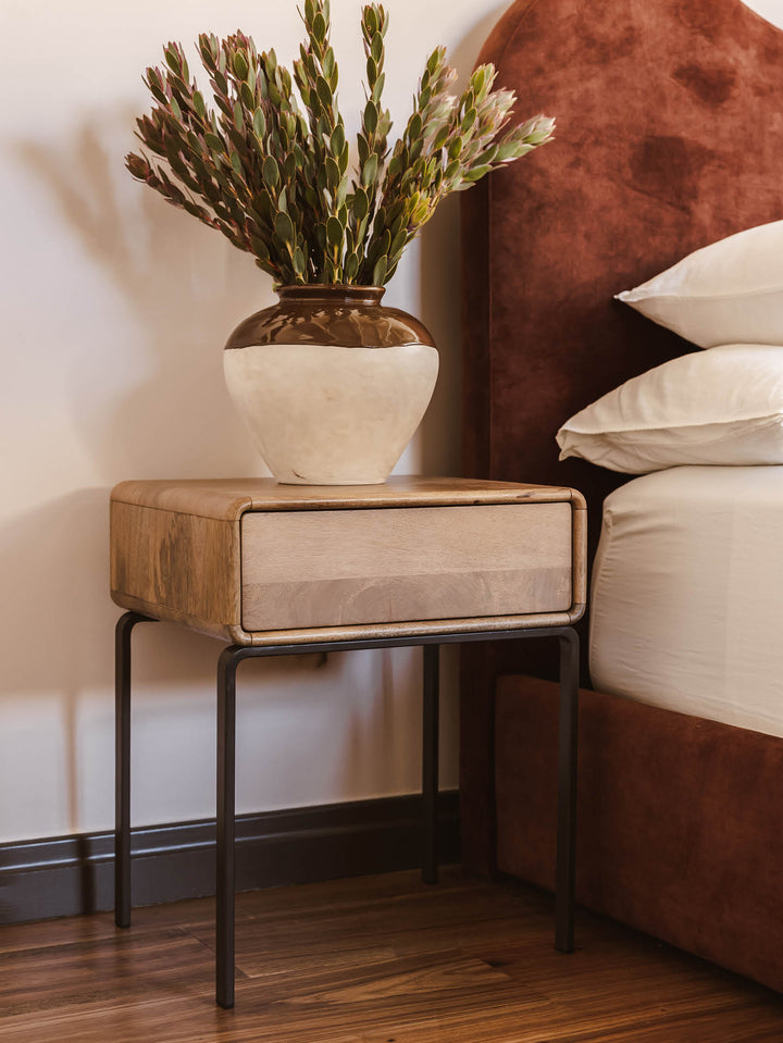 Florida Nightstand in Nutmeg