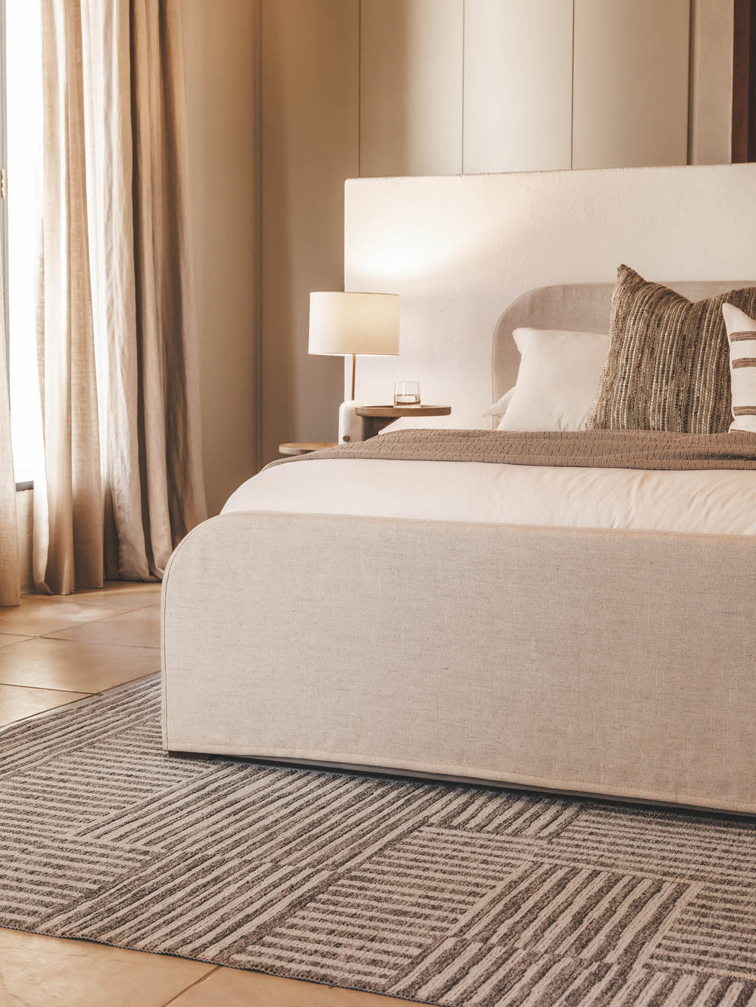 Surge Rug in Feather