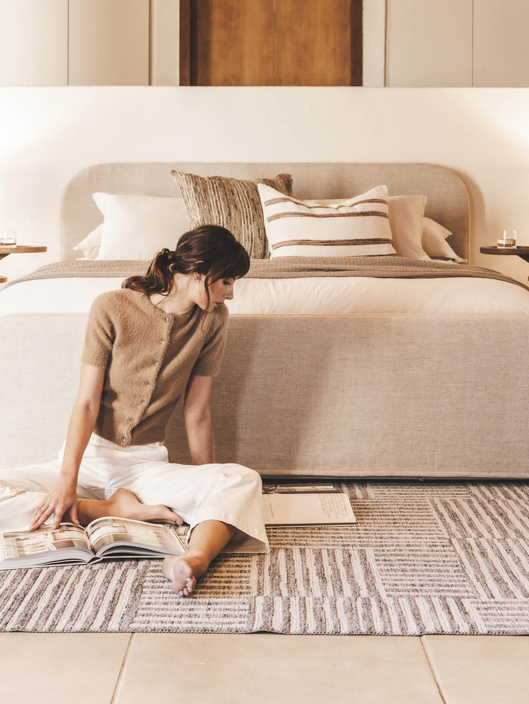 Surge Rug in Feather