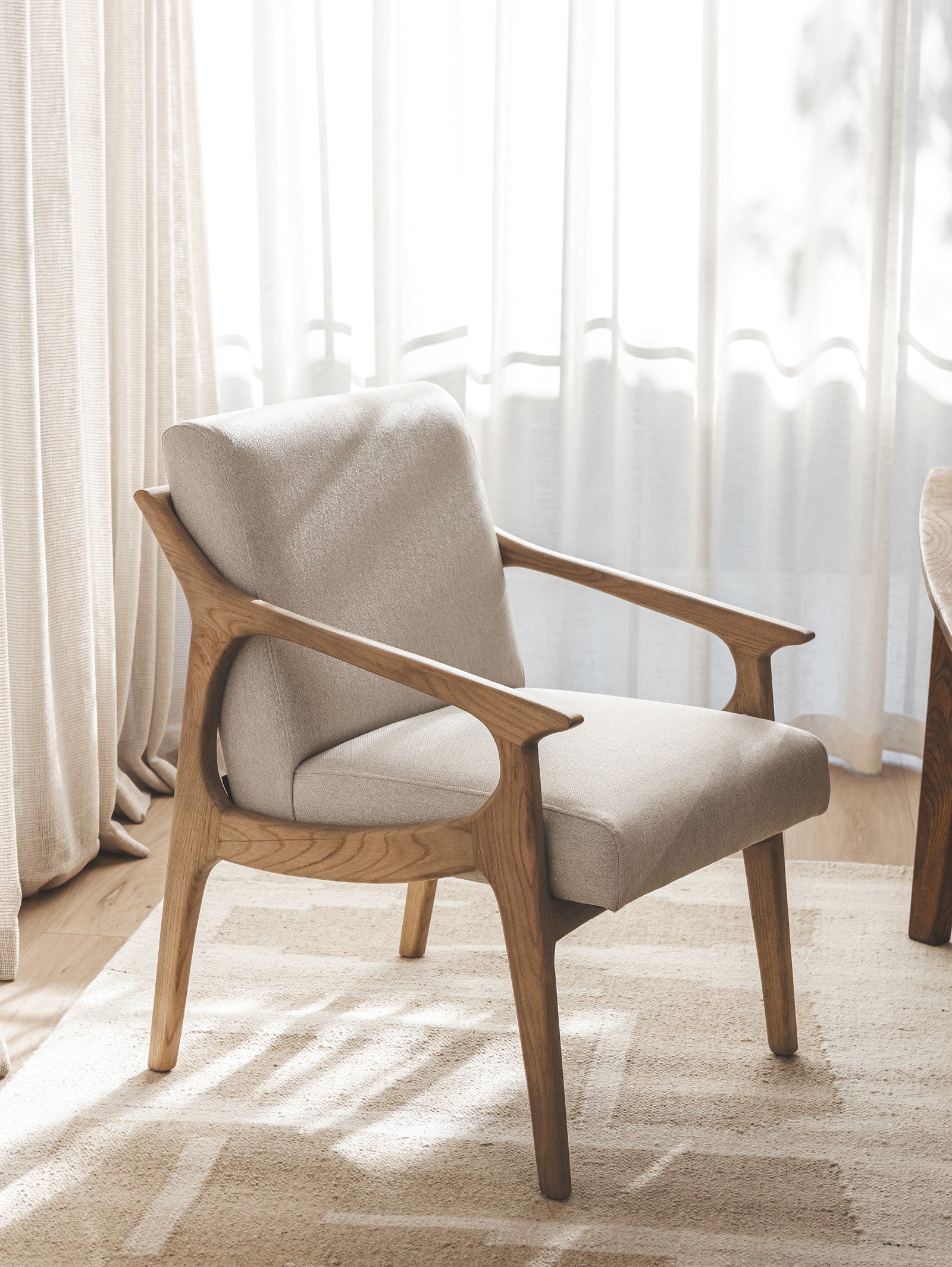 【つばめ】OARKS ARM CHAIR② Garland Oak Dining Chair - Hertex HAUS