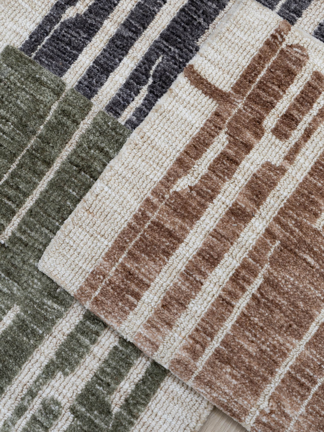 Glimpse Rug in Bronze
