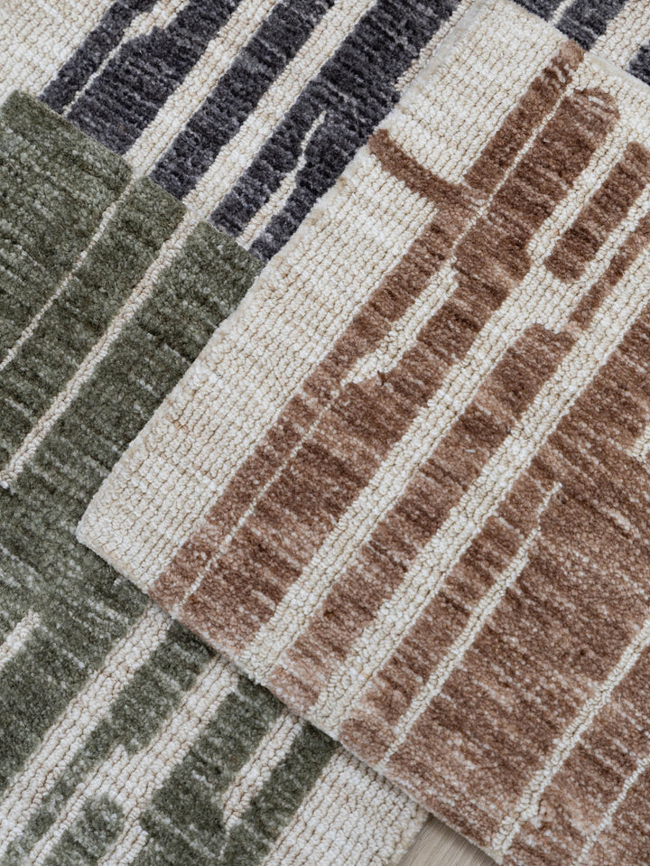 Glimpse Rug in Bronze