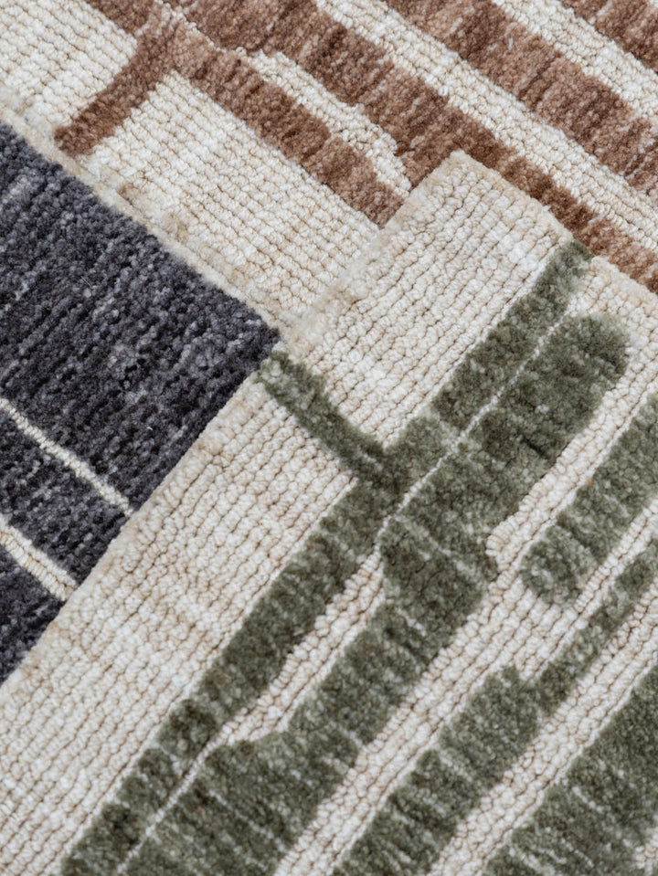 Glimpse Rug in Lush