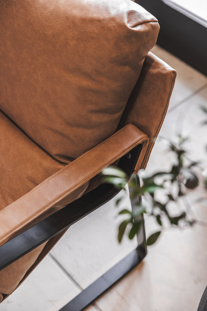Governor Arm Chair