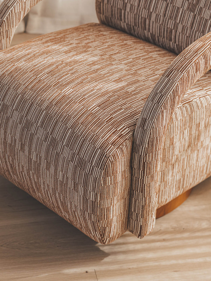 Highborn Swivel Chair