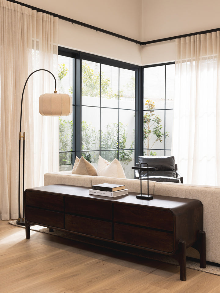 Hamptons Media Unit