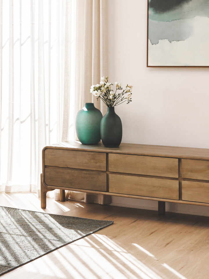Hamptons Media Unit
