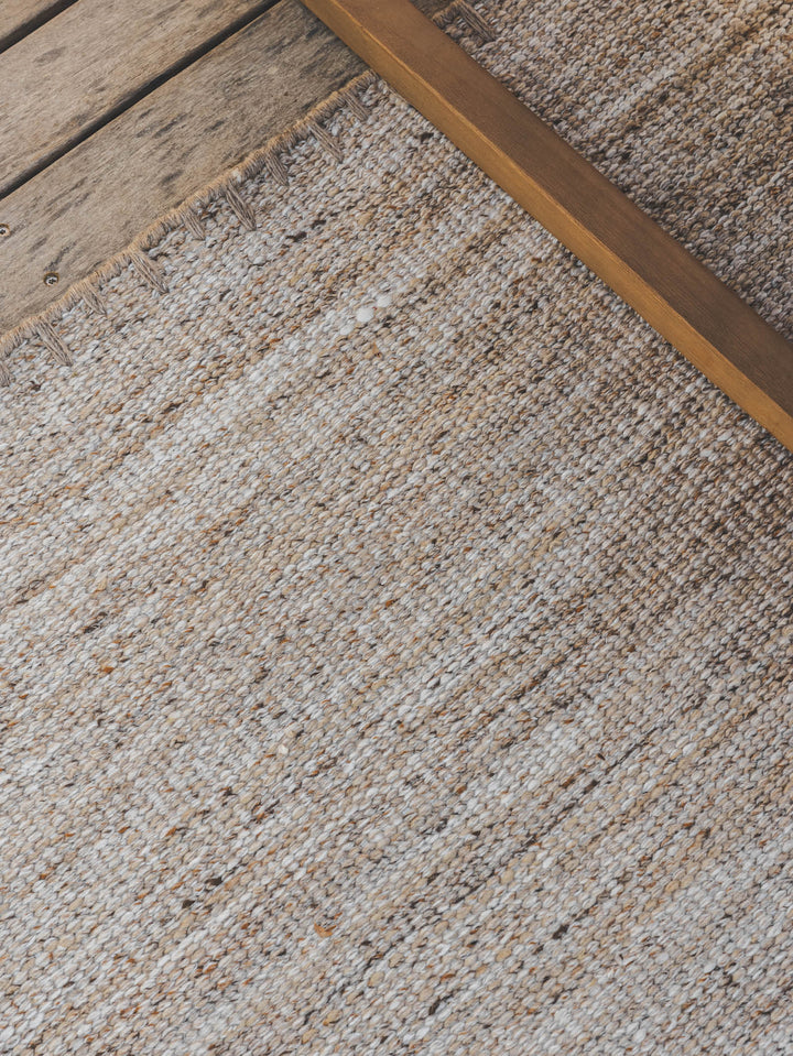 Hemsworth Rug in Wheat
