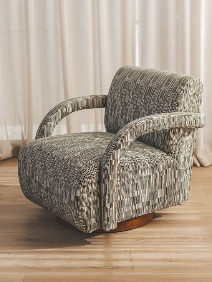 Highborn Swivel Chair