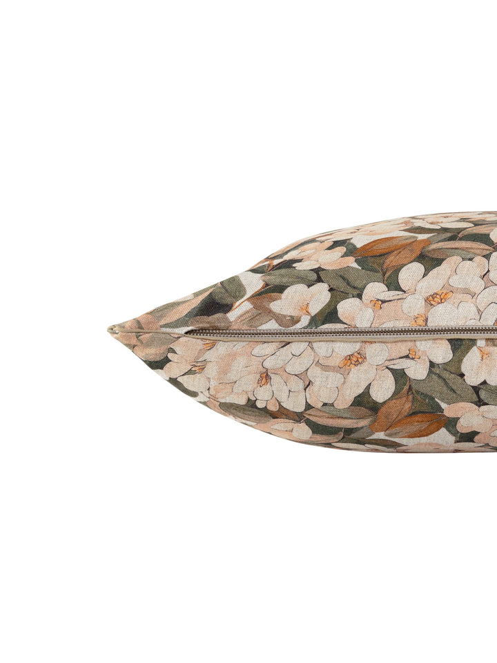 Petal Scatter in Blush
