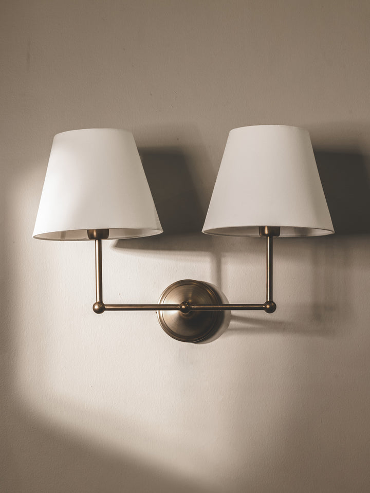 Idyllic Wall Light in Dawn