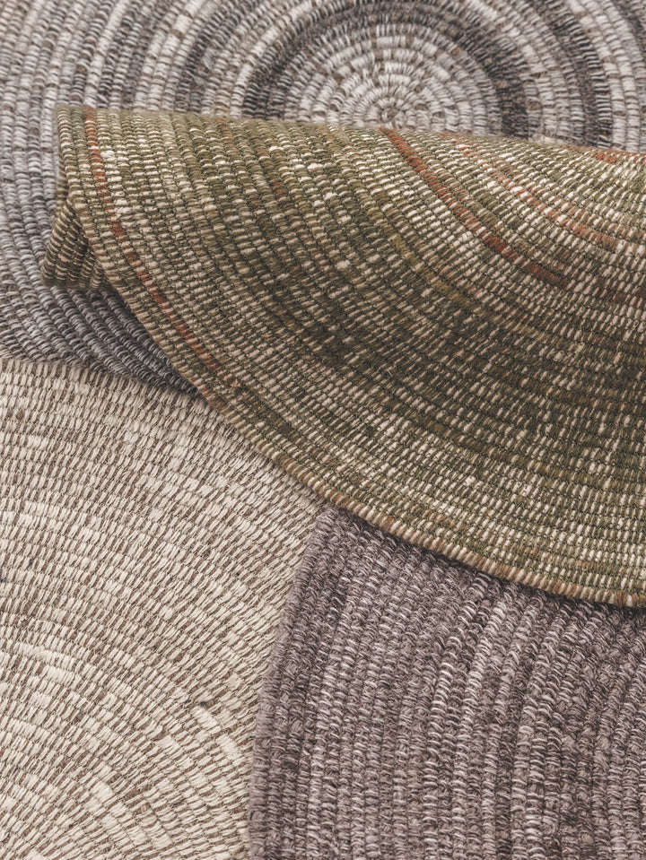 Inca Round Rug in Gravel