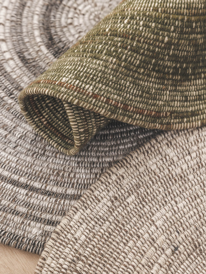 Inca Round Rug in Stone