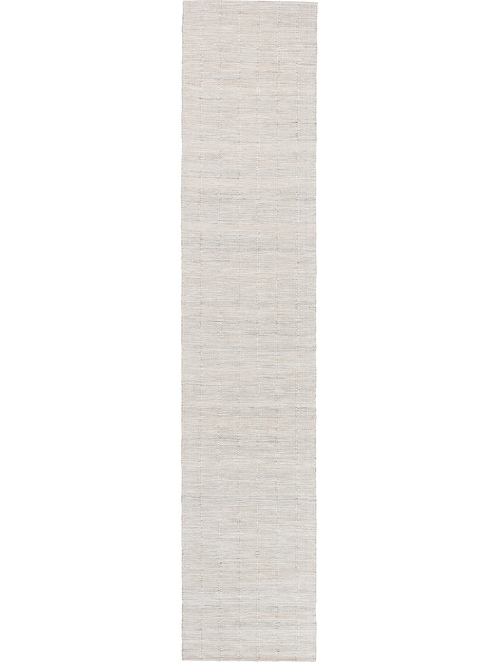 Interrow Runner in Macadamia