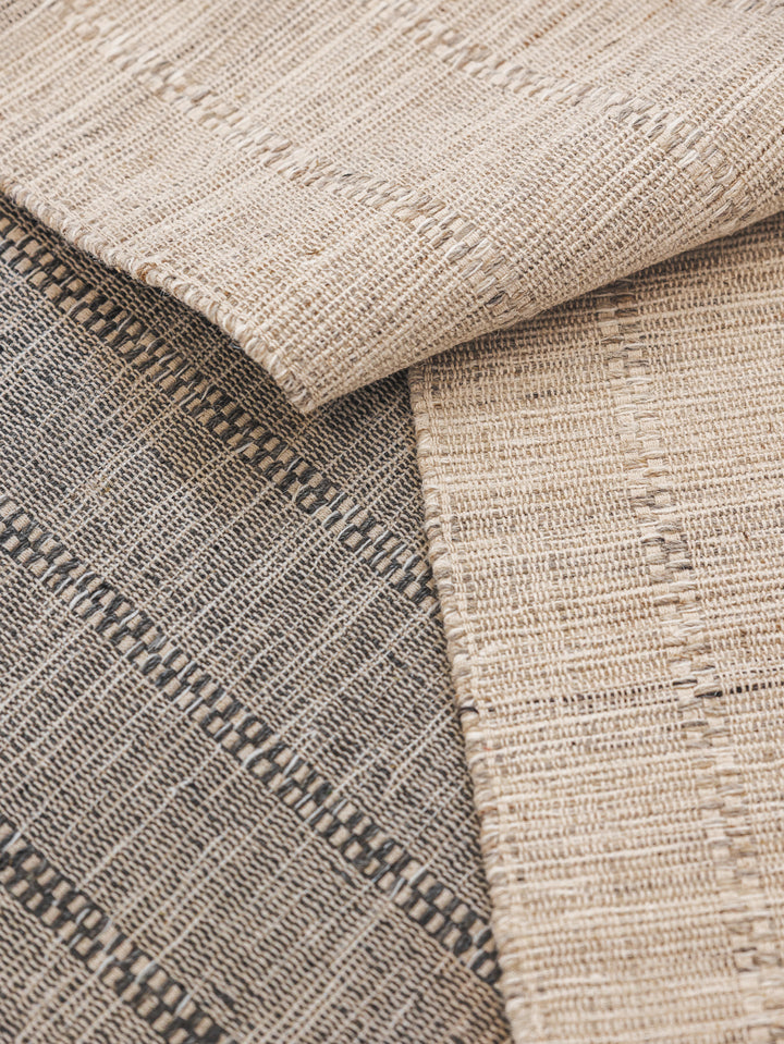Interrow Runner in Macadamia