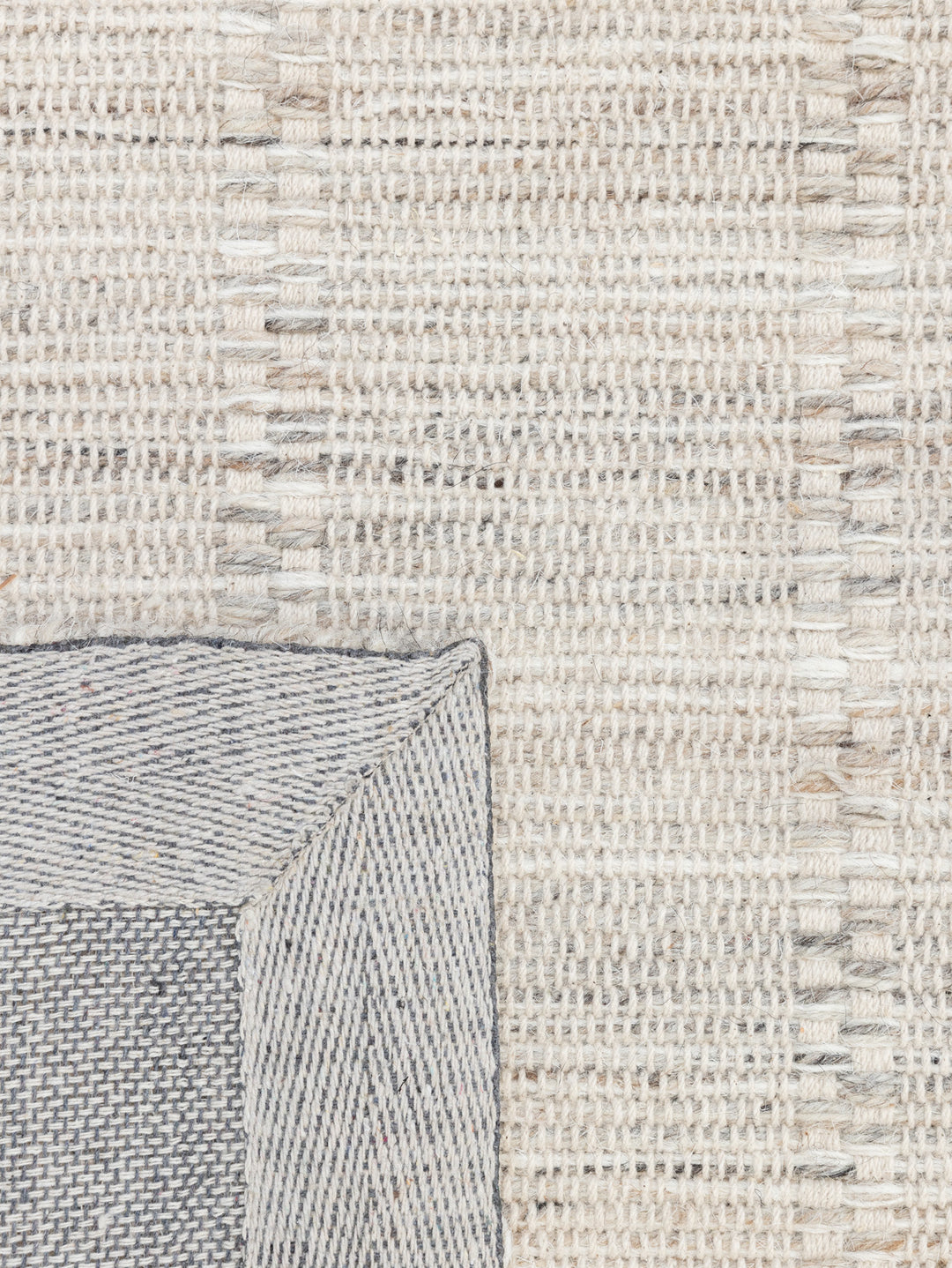 Interrow Runner in Macadamia