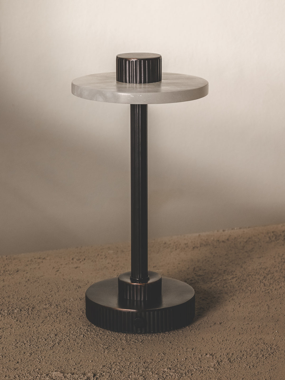Lior USB Table Lamp