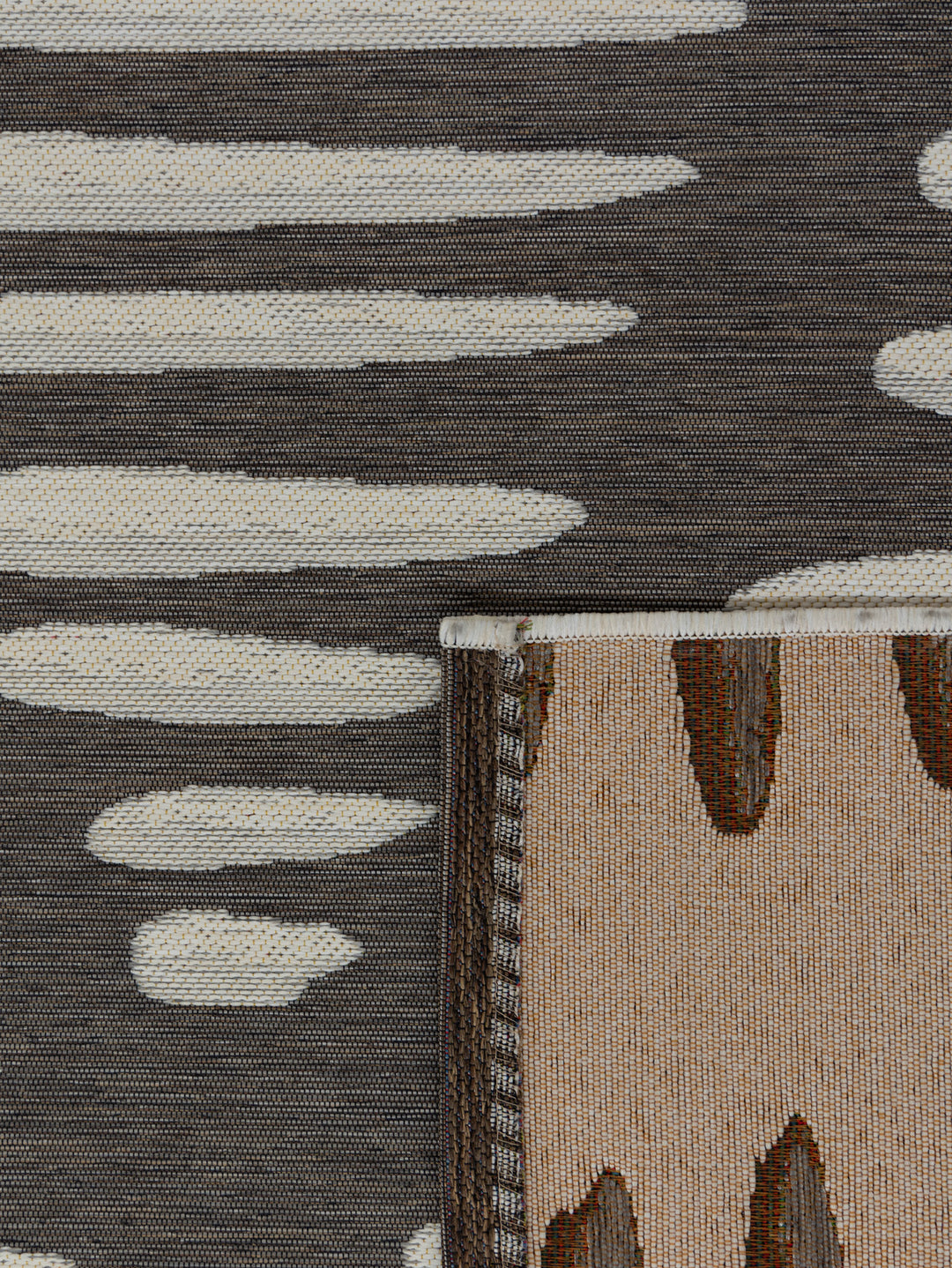 Lookout Outdoor Rug in Cliff