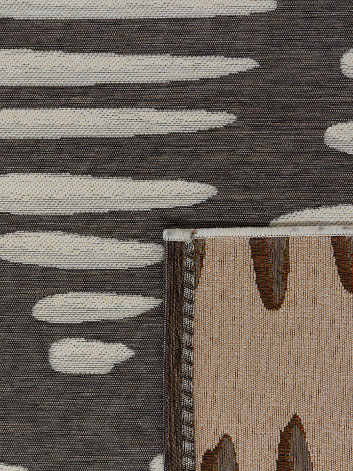 Lookout Outdoor Rug in Cliff