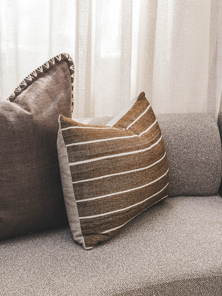 Lora Scatter in Chestnut
