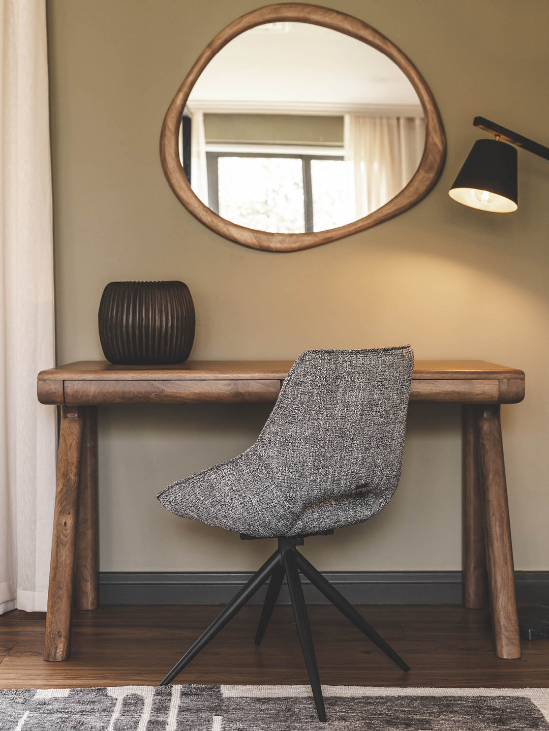 Louis Swivel Dining Chair