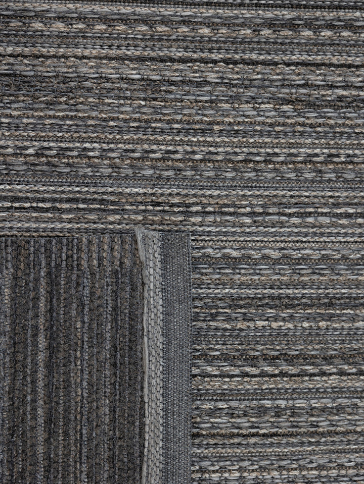 Lucian Outdoor Runner in Pumice