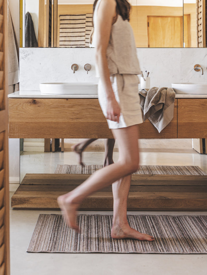 Lucian Outdoor Runner in Dune