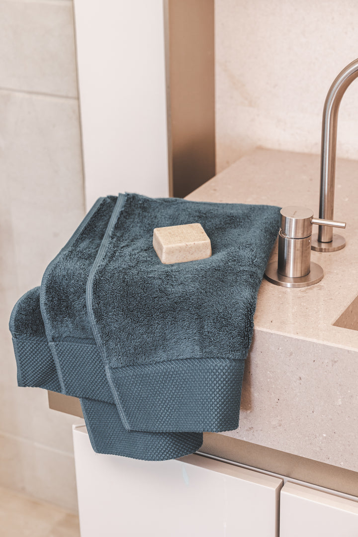 Luxor Hand Towel