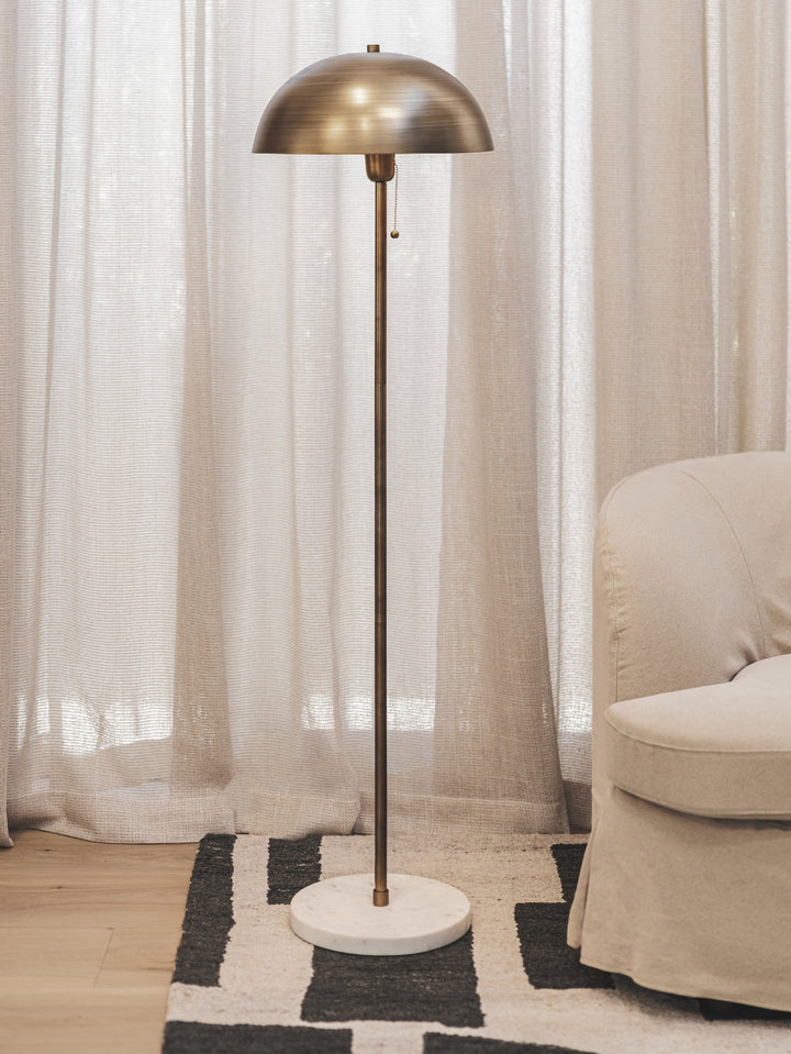 Lyric Floor Lamp in Gilded