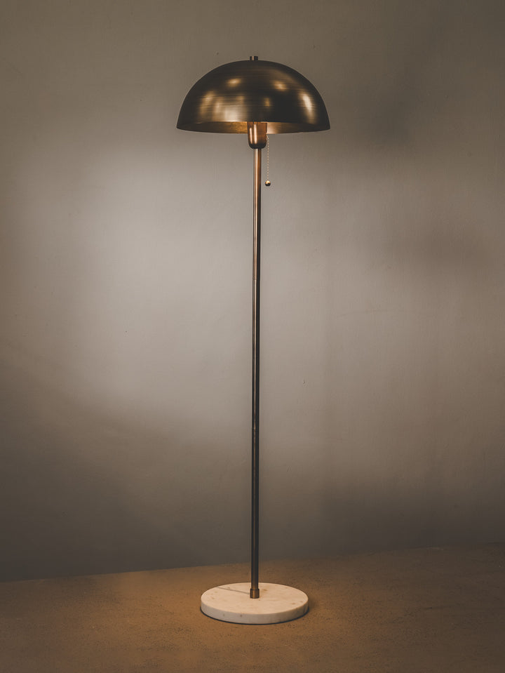 Lyric Floor Lamp in Gilded