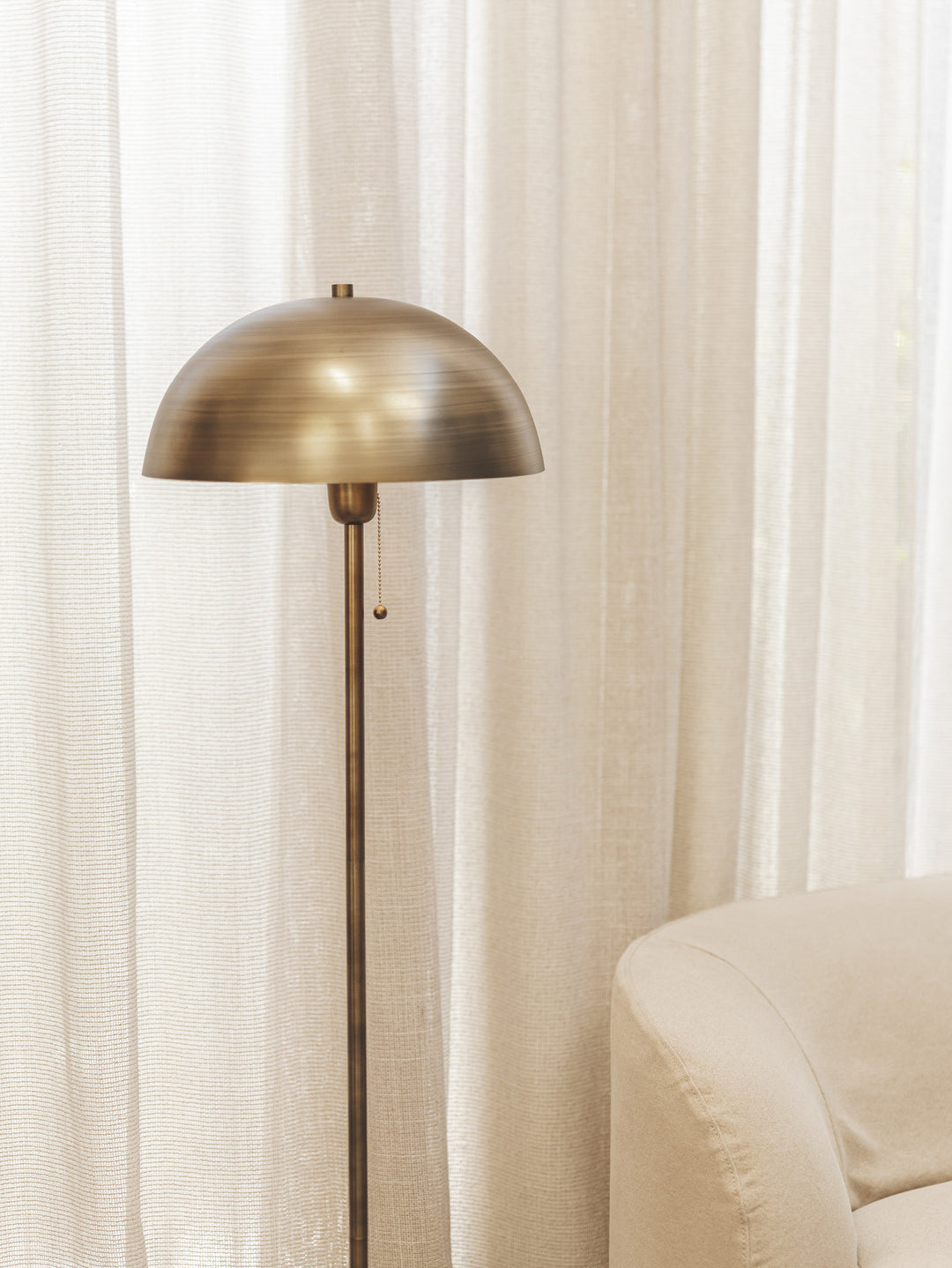 Lyric Floor Lamp in Gilded
