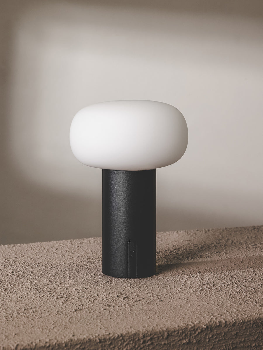 Fully outdoor USB rechargeable table light made from aluminium.
