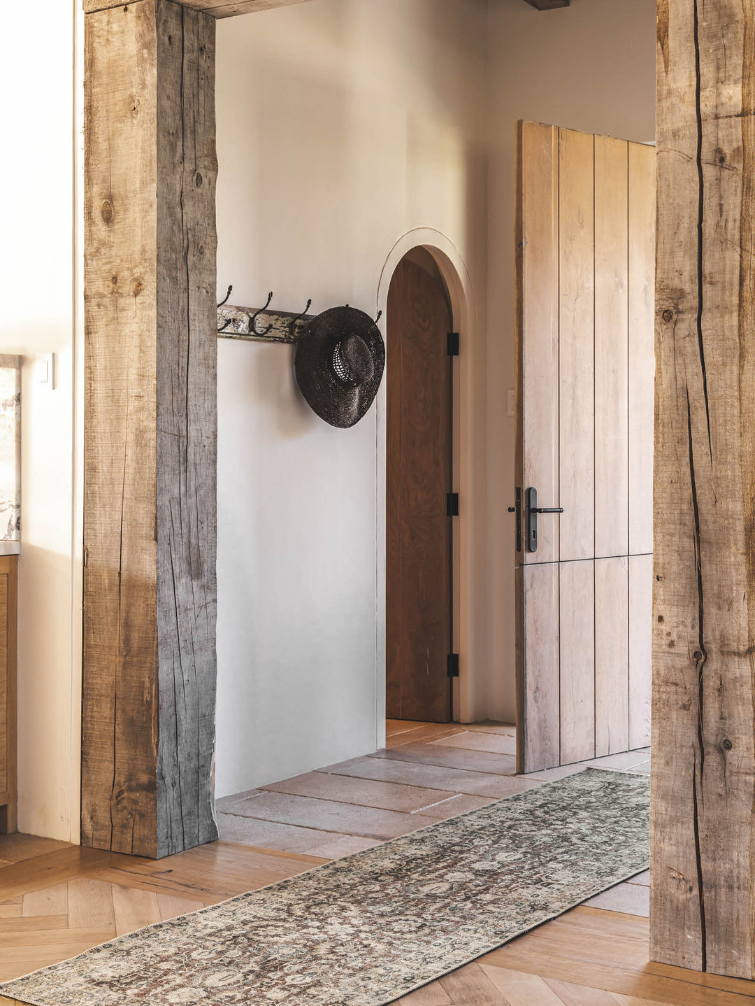 Courtship Runner in Chestnut