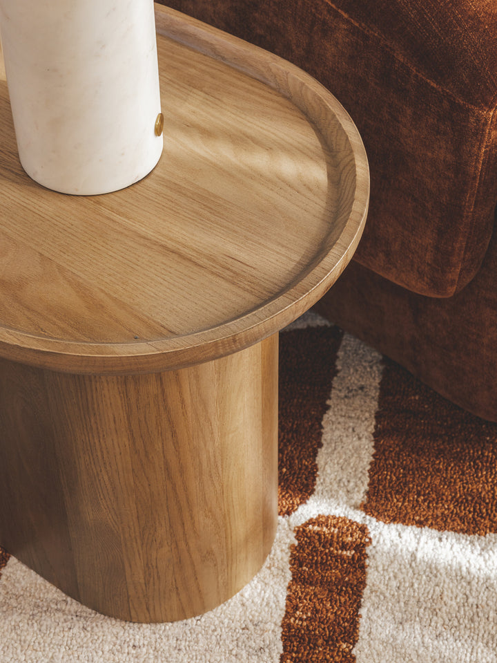 Maurula Oak Side Table in Cumin