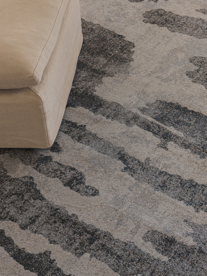 Meander Rug in Shadow