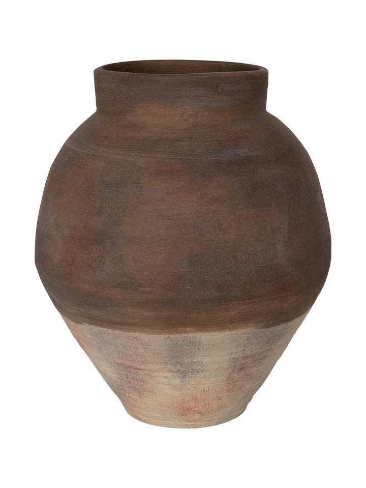 Meg Vessel in Nutmeg