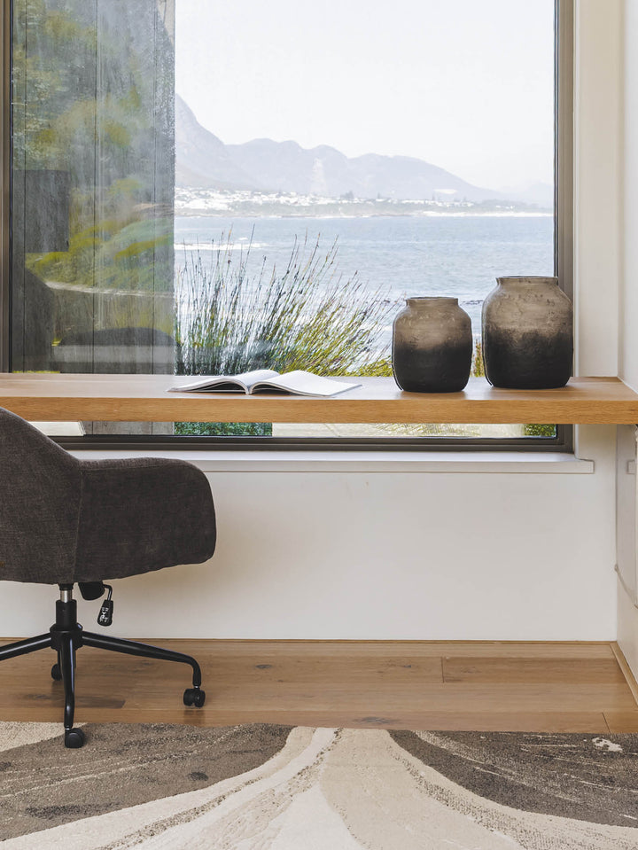 Mila Vase in Ashrock