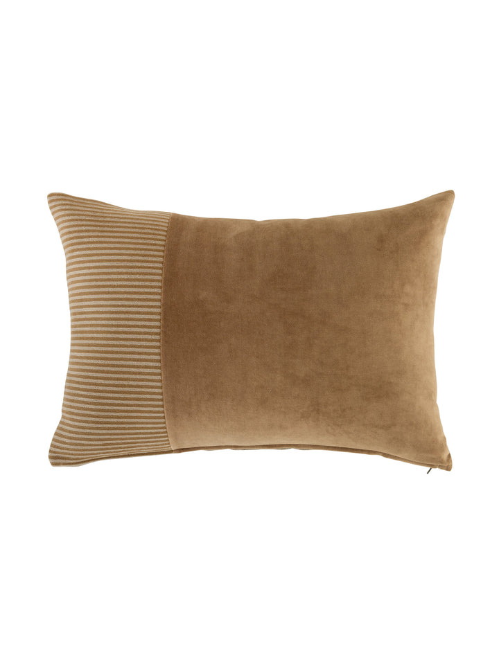 Moonlit Masquerade Scatter in Toasted Maple