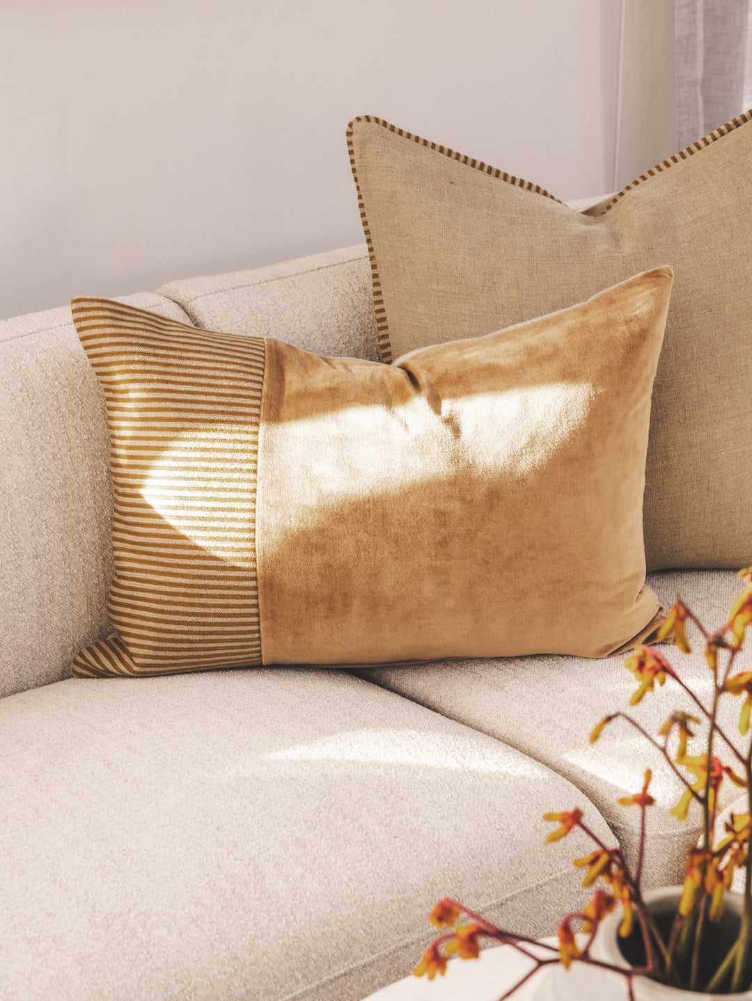 Moonlit Masquerade Scatter in Toasted Maple