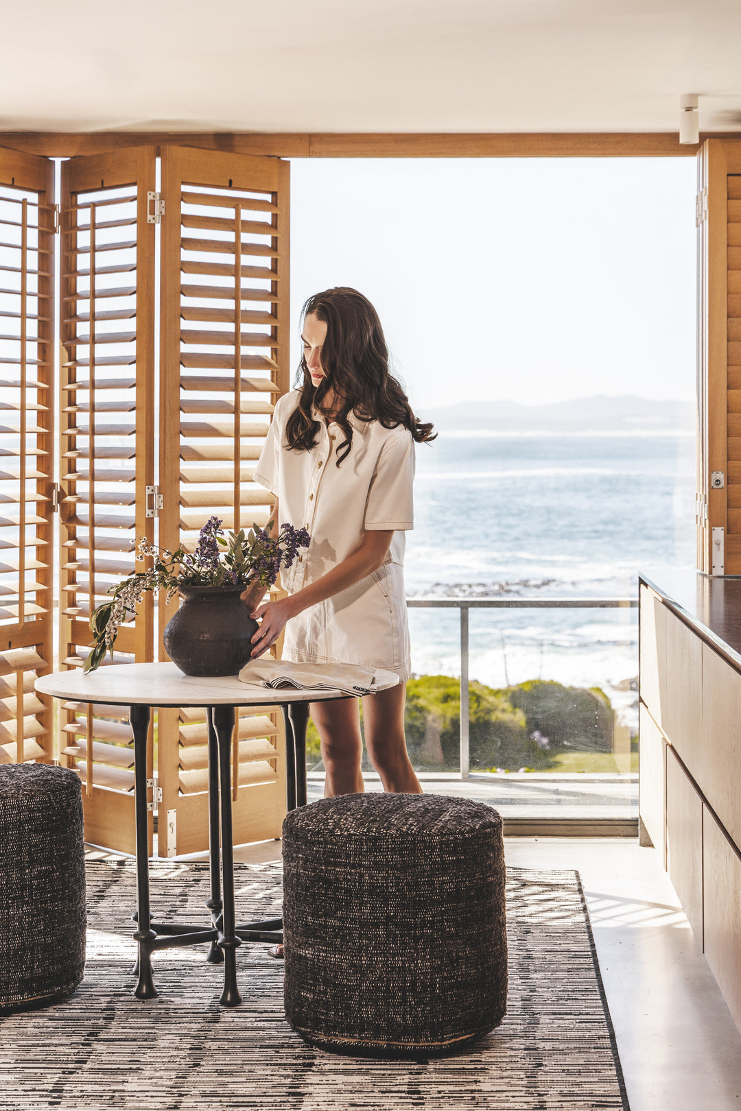 Nama Vase in Dark Earth