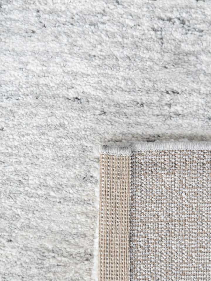 Nestle Rug in Feather